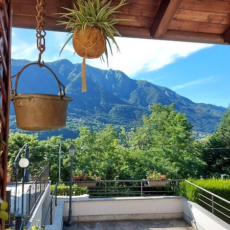 Casa Vacanza Il Glicine Casale Corte Cerro Exterior foto